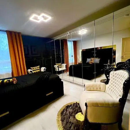 Luxurious Versace Apartment *